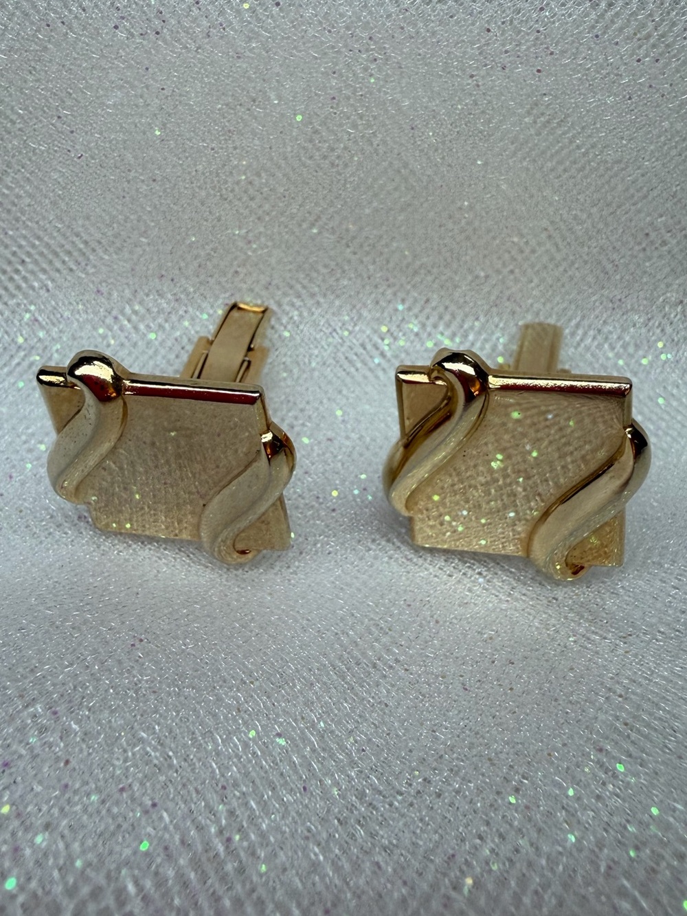 Gold Tone Swirl Square Cufflinks